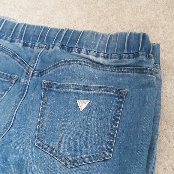 Guess Jeans - Picture 7 of 8